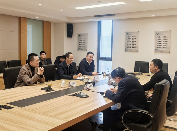 绿洲物流公司：崇川区副区长陆志明一行赴公司走访调研